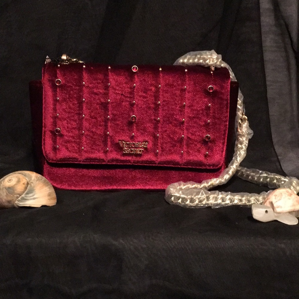 NWT VICTORIAS SECRET PURSE